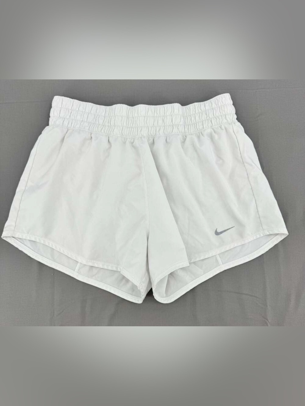 Nike Dri-Fit Women's White Athletic Running Shorts Size Small